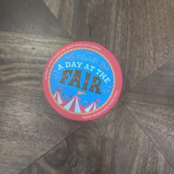 Erstwilder clown  Brooch New - Picture 3 of 3